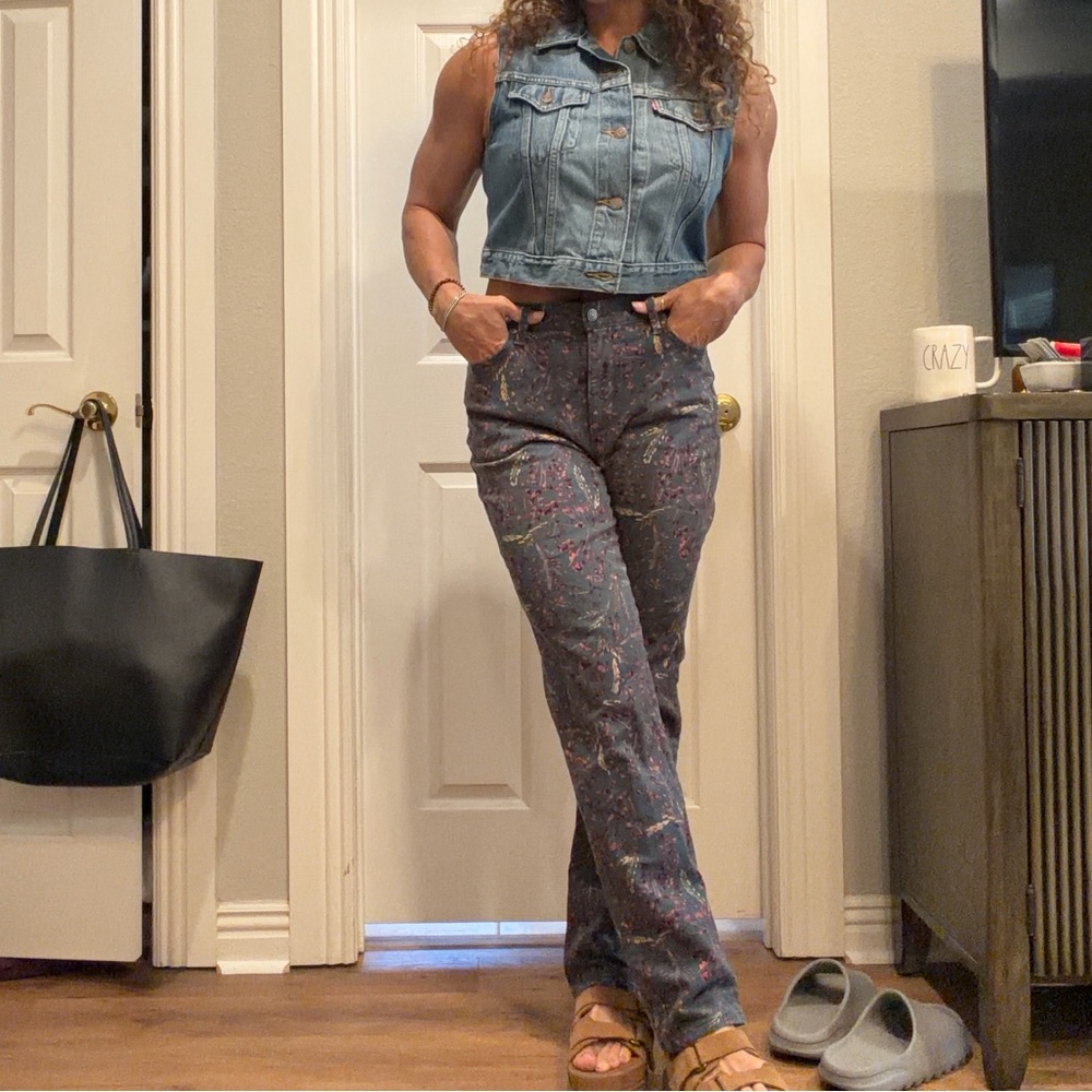 Gloria Vanderbilt “Amanda” printed straight leg jeans, 6 long